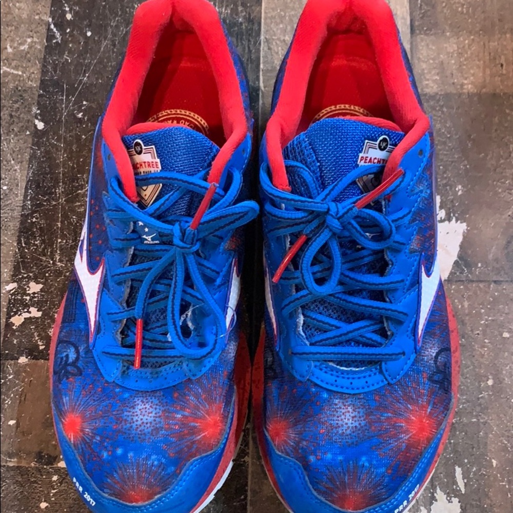 Peachtree Wave Rider 20 Mizunos